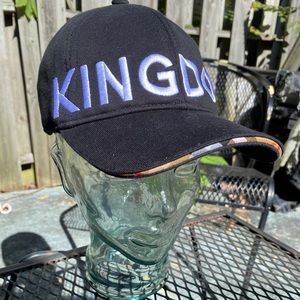 Burberry kingdom hat 100% authentic